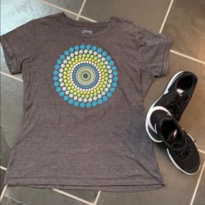 Columbia women’s T-shirt size L